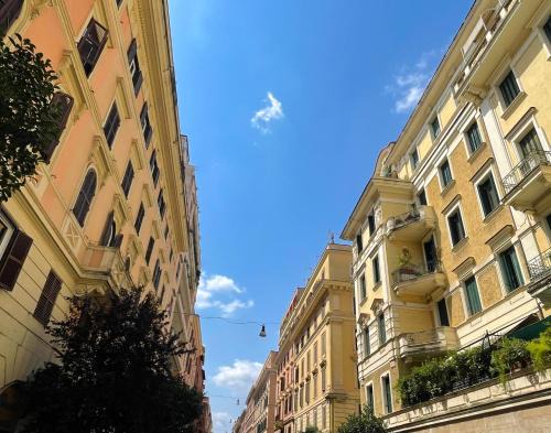 MARIA TERESA Apartment II - Refined Living with Excellent City Links - Via Alessandria - QUARTIERE TRIESTE