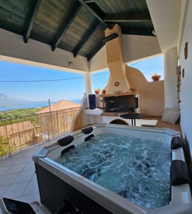 Marily's seaview suite with private JACUZZI and BBQ