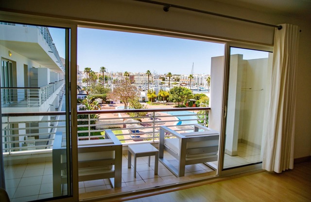 Marina Club Suite Hotel