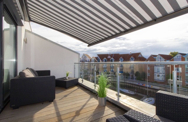 Marina House 20-D - 133m² vacation home at the marina, close to the city