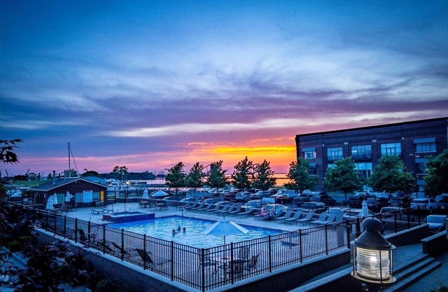 Marina Sunsets Overlooking Chesapeake's Pool