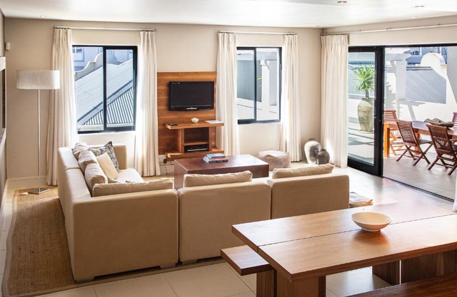 Marine Square Luxury Suites