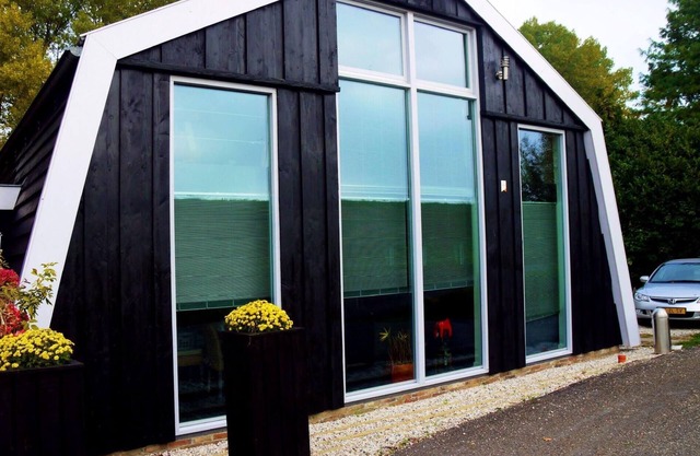 Markermeerlogies" half-timbered house