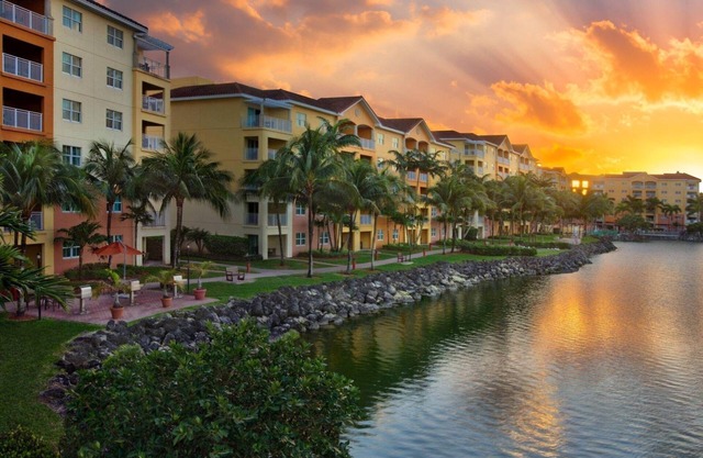 Marriott's Villa at Doral -Many Dates Available- Highest Reviewed Owner!