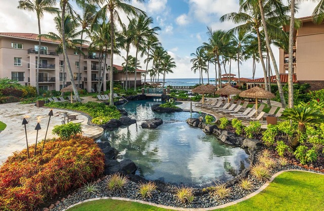 Marriott Waiohai Resort, Stunning two bedroom on Poipu Beach!