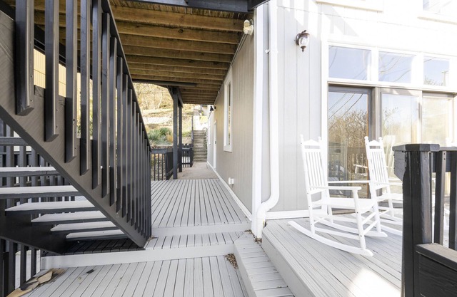 Maryland’s Incline Dist By Blackhouse – Historic 2 BDR w/Incredible Views!