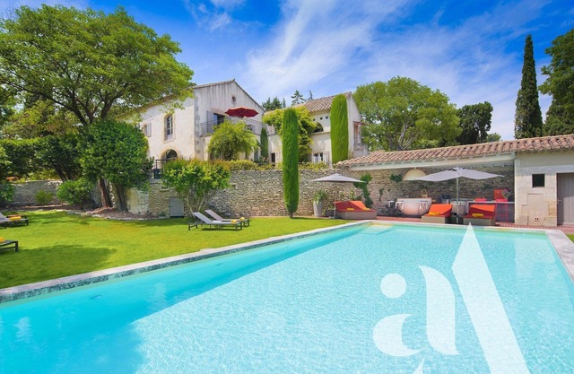 Mas de l'Amarine and Bergerie - Exceptional property