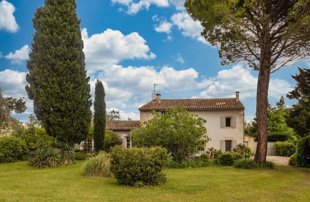 Mas des Oiseaux - (9p) with private pool in Chateaurenard