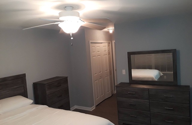 Master bedroom w/private bathroom.