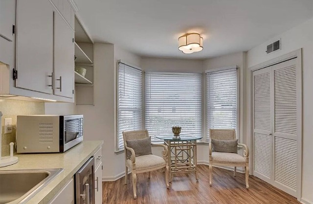 Masters Rental -1.4 miles from the Course/3-bedroom Spacious condo/2350 sq ft.