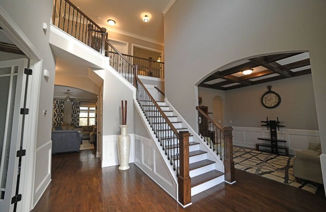 Masters Rental : Large contemporary home in gated community