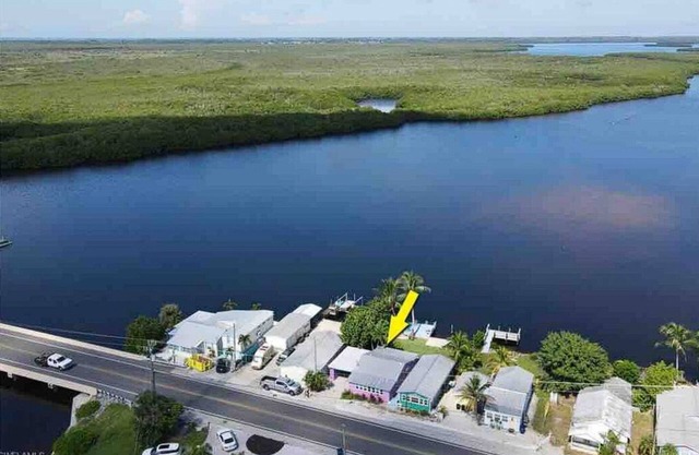 Matlacha Cottage 2/2 remodeled& sunsets!n