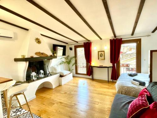 Mattia's penthouse - view over Trastevere roofs