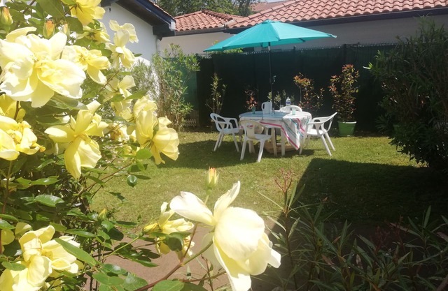 Matxuka ocean 100m Hendaye beach, maisonnette enclosed green space