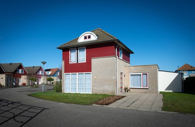Maxime 203 - Kustpark Village Scaldia - Large detached holiday villa with spacious garden