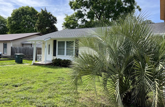 May 24 - 26 open 2-bedroom home pet friendly.n