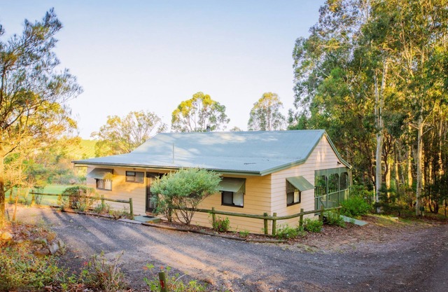 McDonald cottage - wine country getaway