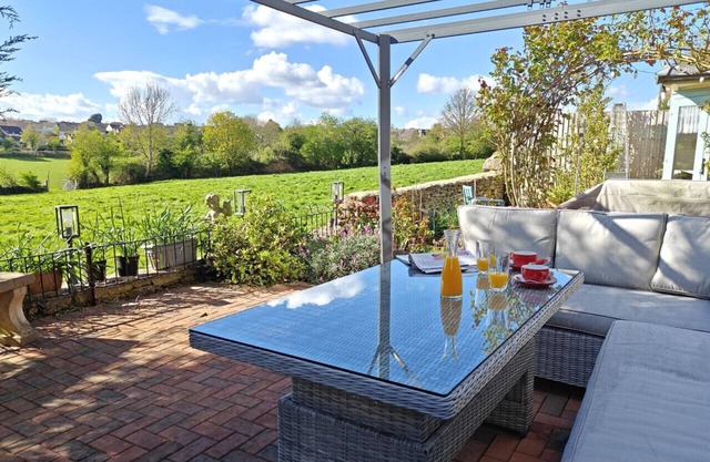 Meadow View - Cotswolds