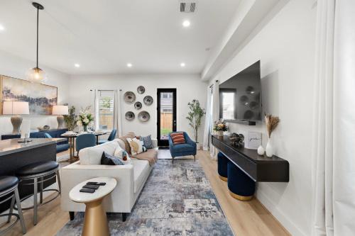 Med Center Retreat Near Downtown Games Wifi Desk