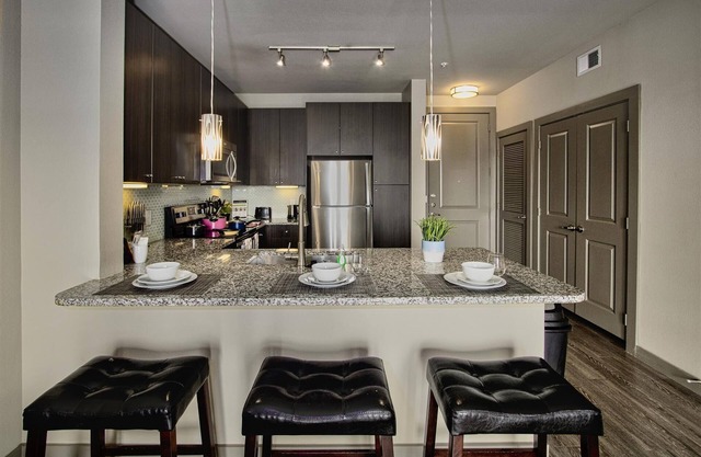 Medical Center Furnished Free Parking