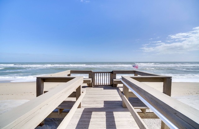 Melbourne Beach Oceanfront Condo w/ Pool Access!