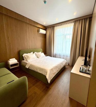 Meridian Hotel