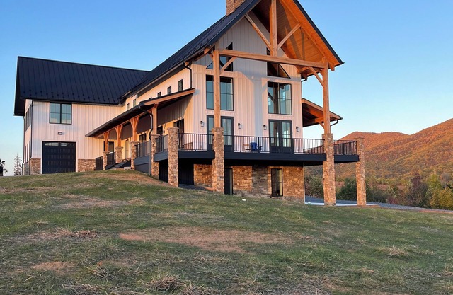 Meridian House - A Blue Ridge Mountain Escape for Memories