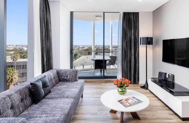 Meriton Suites Mascot Central
