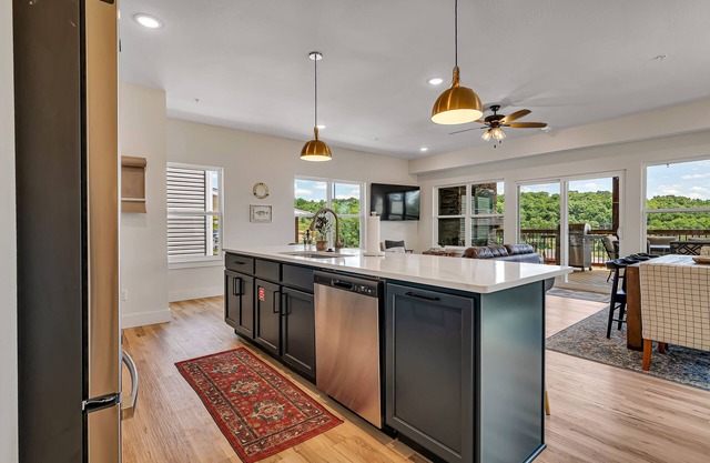 Merlot Mountain 6 Bedroom Home by RedAwning