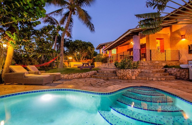 Mexican Style Villa With Private Pool, Free Utilities