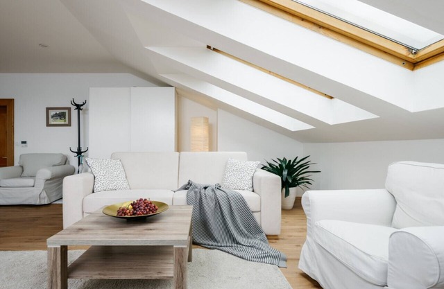 MIA Cozy Apartment with Prague Castle View, Parking & A/C