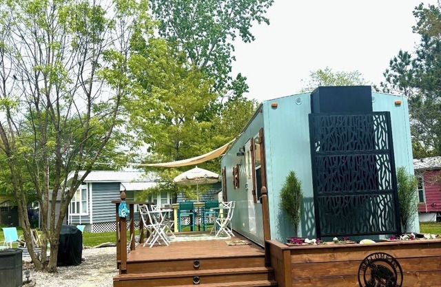 Middle Bass Island retreat,10-min ferry ride to Put-in-Bay, Pet friendly!