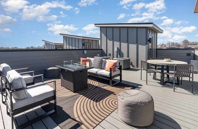 Midnight Melody-Rooftop Patio-Near Ted Rhodes Golf