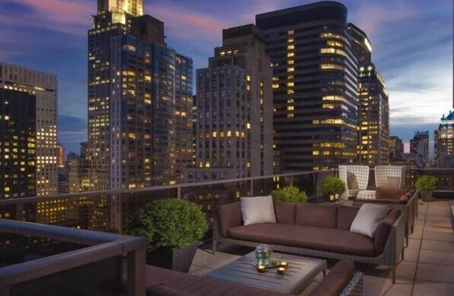 Midtown 45 at New York - Hotel Room