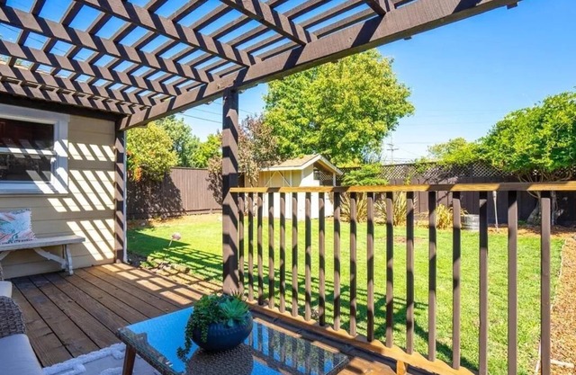 Midtown Petaluma Furnished Home — Available December '25 through July '26