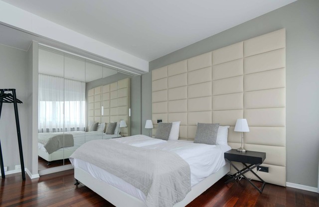 Midtown Reykjavik - King Suite with balcony