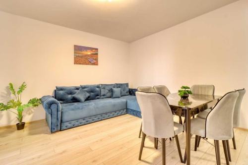 Militari Residence Deluxe 3 Rooms