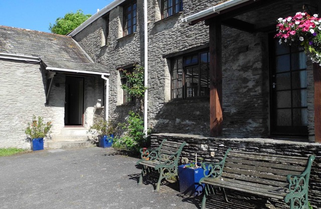 Mill Self Catering Cottage, Trimstone Manor Cottages