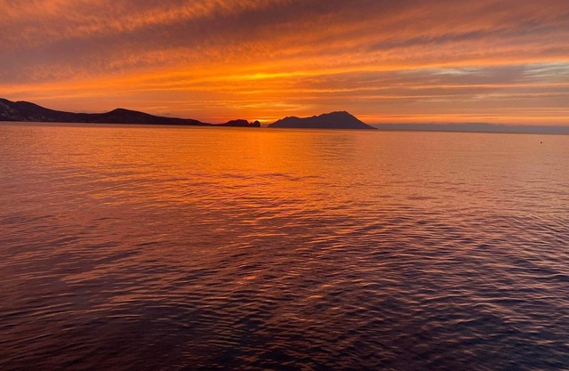 Milos Island - Cavo Paradiso Ocean house