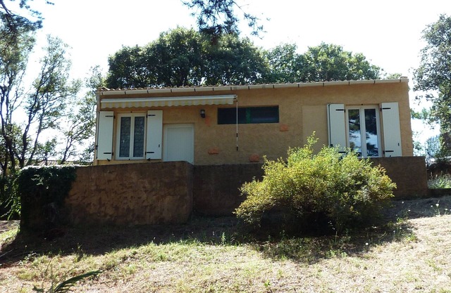 Mini-villa 300m beach.