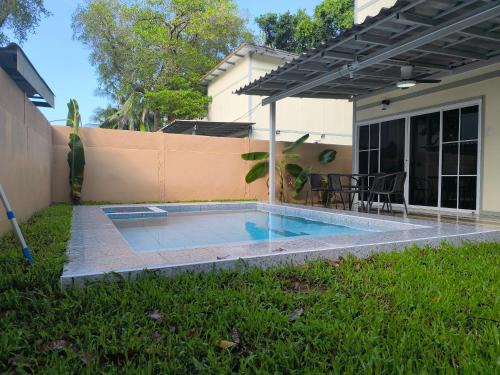 Mini Villa with Pool and Mountain view