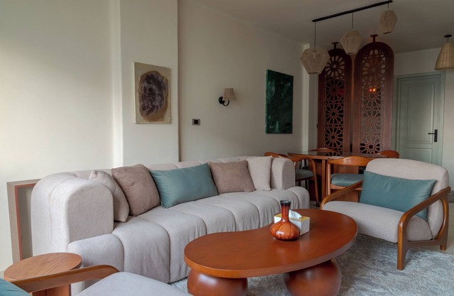 Minimal Mediterranean Apt. 2