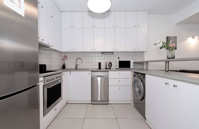 Minimalist 2Bedroom Apartment with Balcony in the heart of Athens