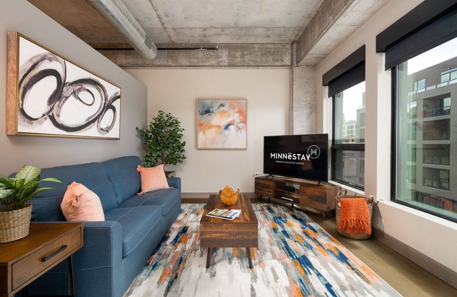 MINNeSTAY* Sable 305 North Loop | Modern | Fun