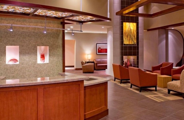 Minutes from Julian Wash Archaeological Park! Pets Allowed, FREE Parking, Pool!