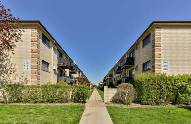 Minutes from Rosemont | 500+ Mbps | Parking
