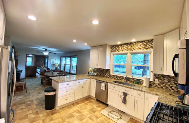 Minutes to historical Apex, family friendly home.