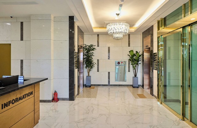 mir hotel