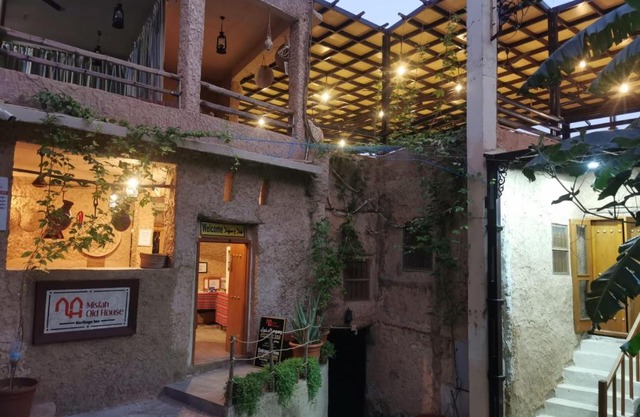 Misfah Old House