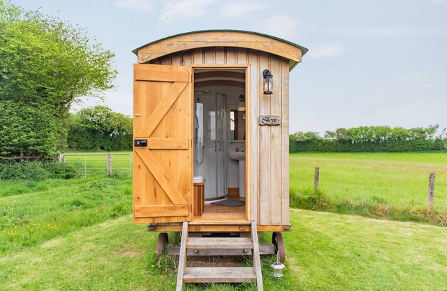 Mist Shepherd's Hut by Bloom Stays - eco shepherds hut sleeping 2